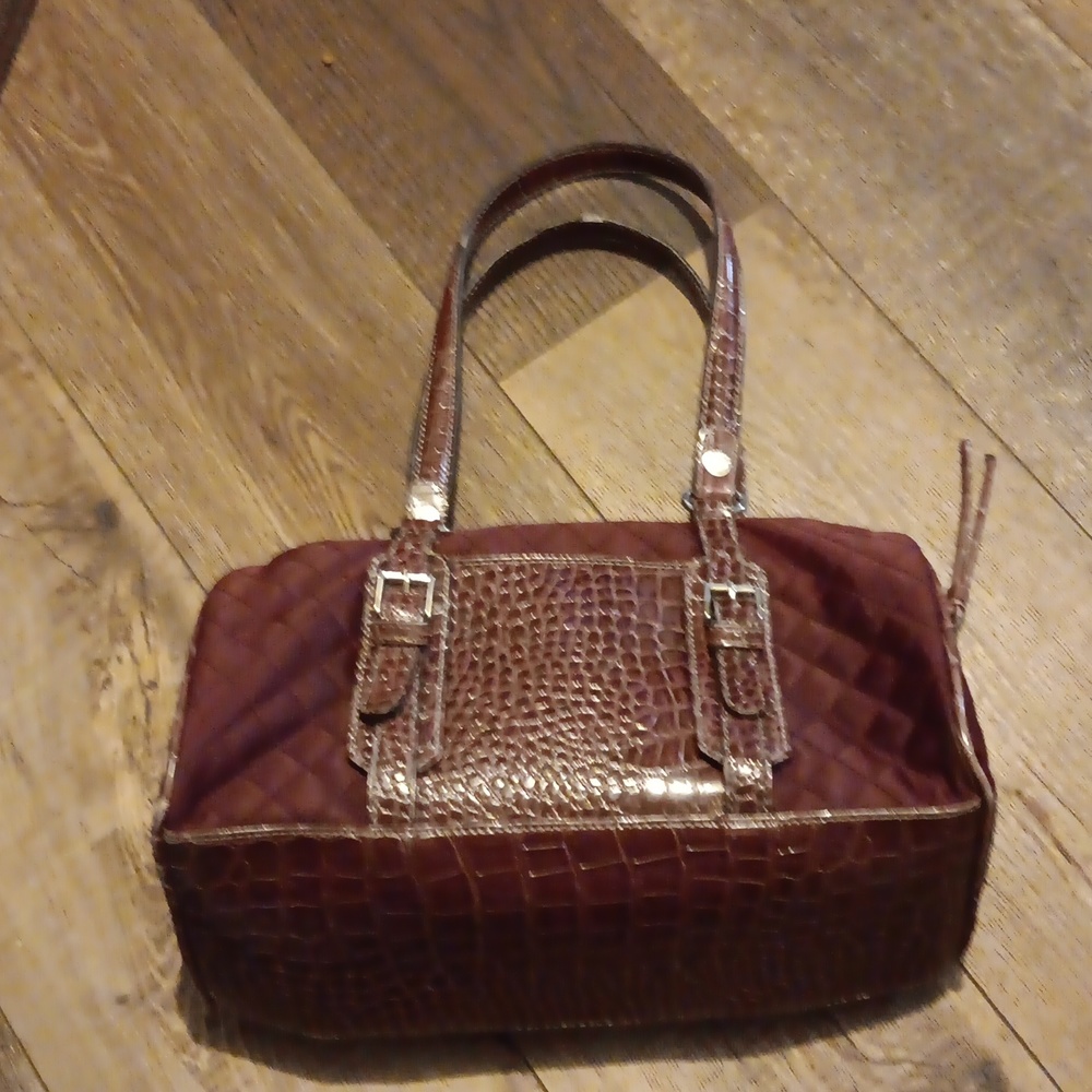 Liz‎ Claiborne purse